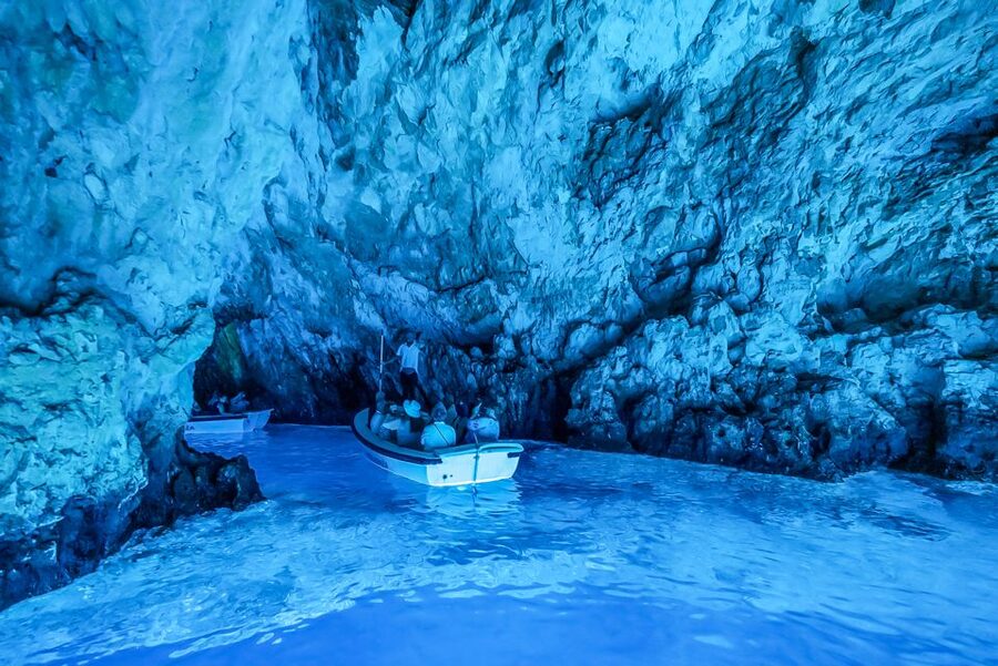 Split/Trogir: Blue Cave, Mamma Mia, Hvar and 5 Island Tour - The crew makes the difference