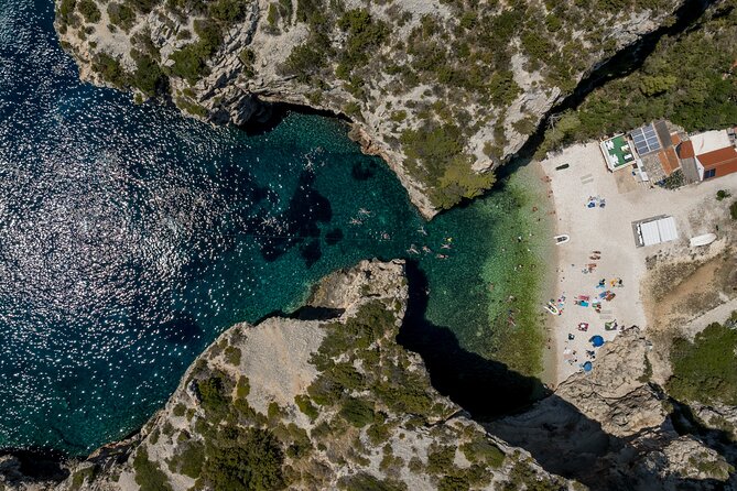 Split/Trogir: Blue Cave, Vis and Hvar Small Group Tour - Stiniva Cove and the question of swimming access