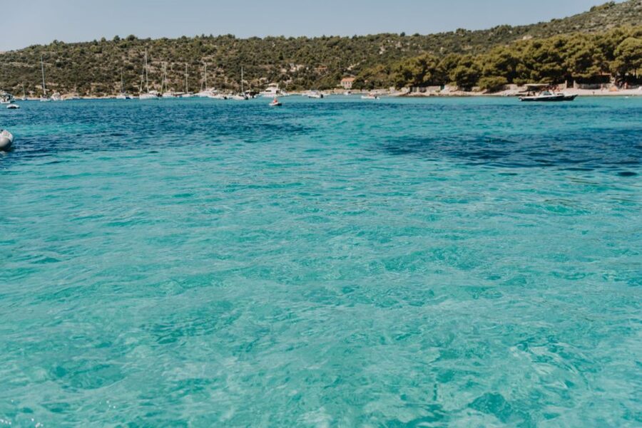 Split/Trogir: Blue lagoon and 3 islands speedboat tour - The speedboat ride is part of the attraction