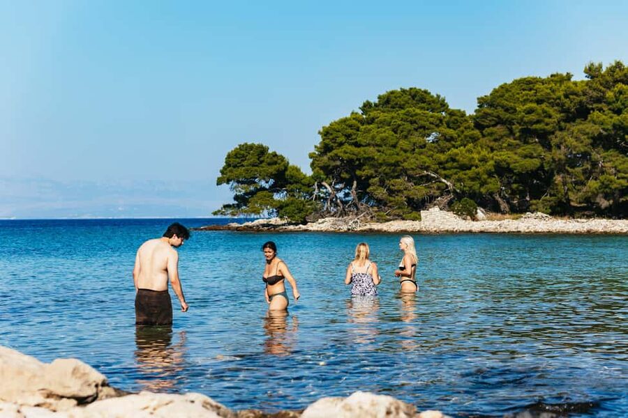 Split/Trogir: Blue lagoon and 3 islands speedboat tour - Trogir: stone lanes and a short historical stop