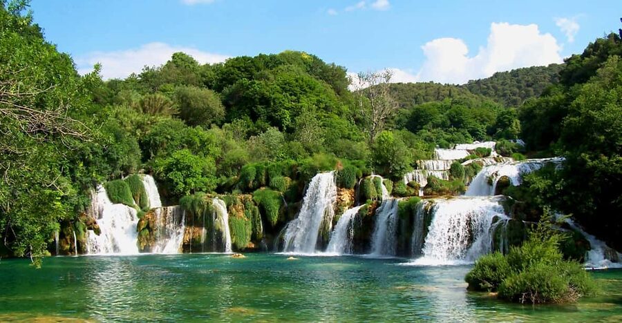 Split/Trogir: Krka National Park Day Trip & Boat to Skradin - Comfort, guides, and the small practical details