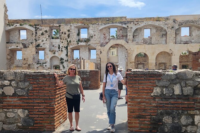 Split Walking Tour: History, Legends & Tales - Vestibul and Peristil: the palace’s grand central spaces