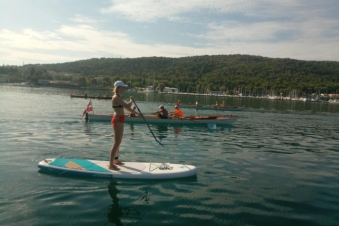 Stand Up Paddle Tour in Split - Paddling past Bene and Kasjuni beaches