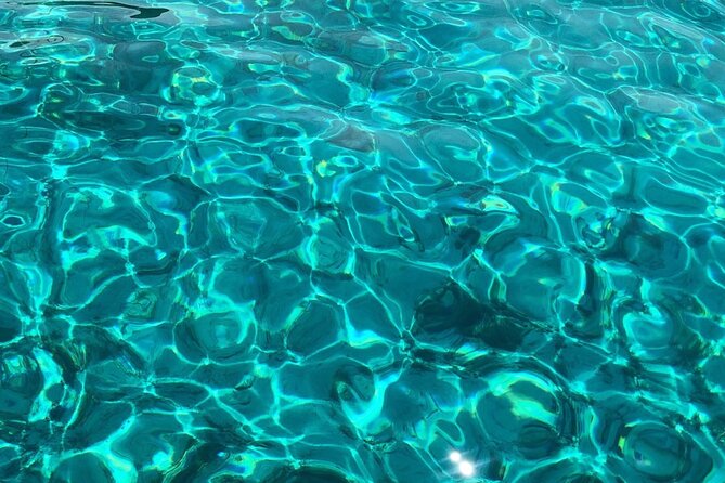 Stiniva, Green Cave, Blue Lagoon & Secret places - Food, drinks, and extras to clarify
