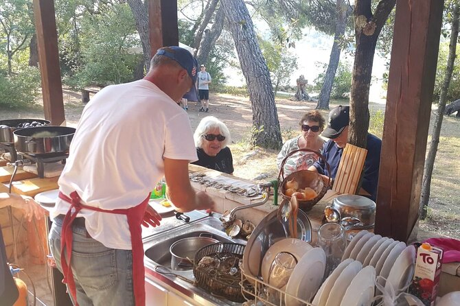 Ston Oysters & Wine Tasting Tour from Dubrovnik - Trsteno Arboretum adds a garden and screen connection
