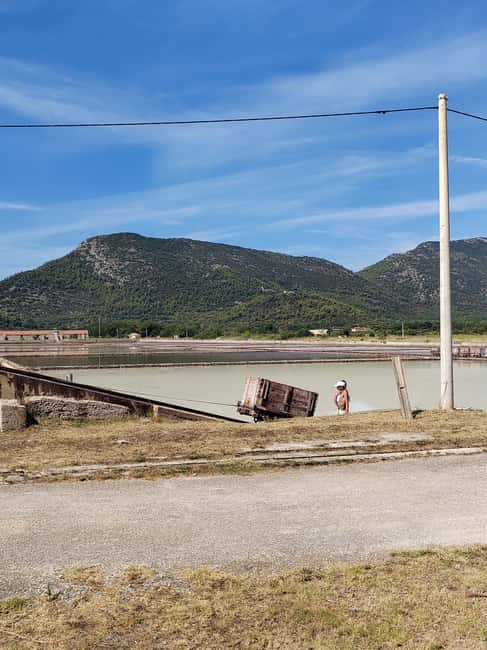 Ston private walking tour with the walls and saltworks visit - Starting inside the medieval town
