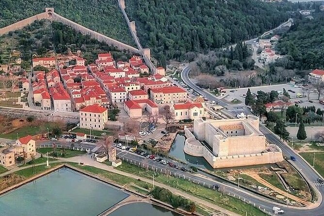 Ston Tour: City Walls, Saltworks, Wine & Adriatic Seafood - Walking the 14th-century walls of Ston