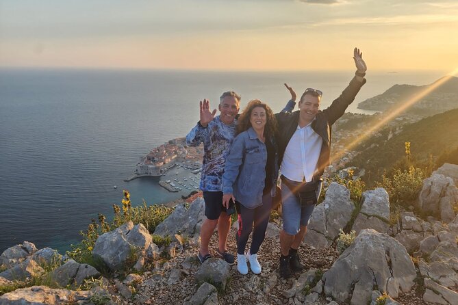 Sunset and Wine / Dubrovnik Sunset Tour and Premium Wine Tasting - Croatian wine with the last light
