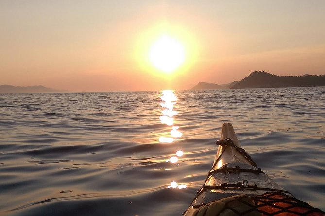 Sunset Kayaking from Lopud island - Safety instructions before you leave the bay