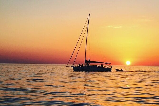 Sunset Sailing Tour on the Pakleni islands - Meeting the boat in central Hvar