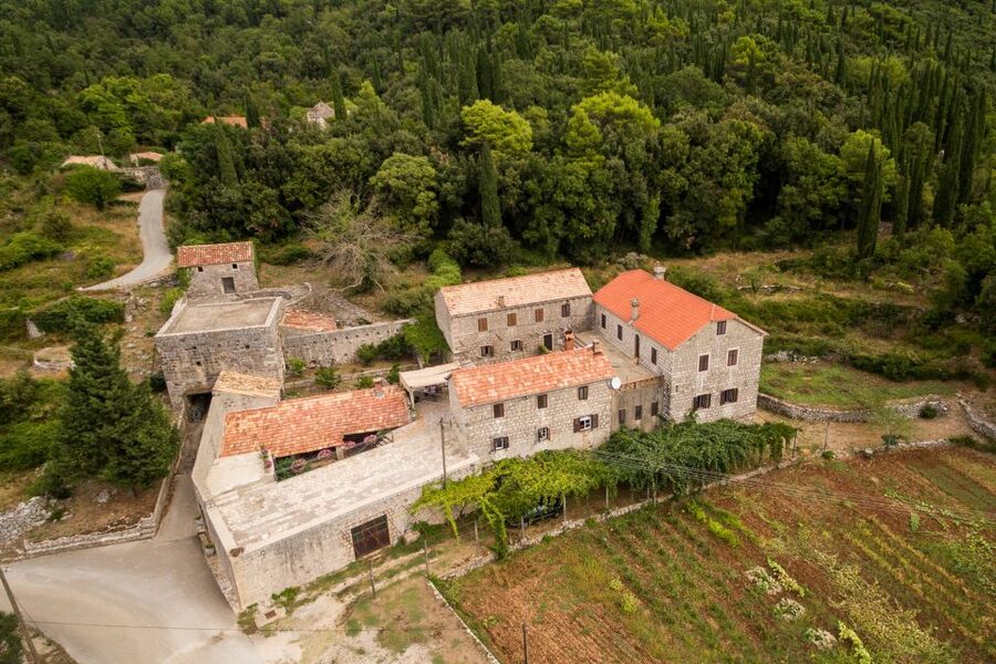 Taste & Tradition of Dubrovnik Countryside - Finishing at Winery Brajković