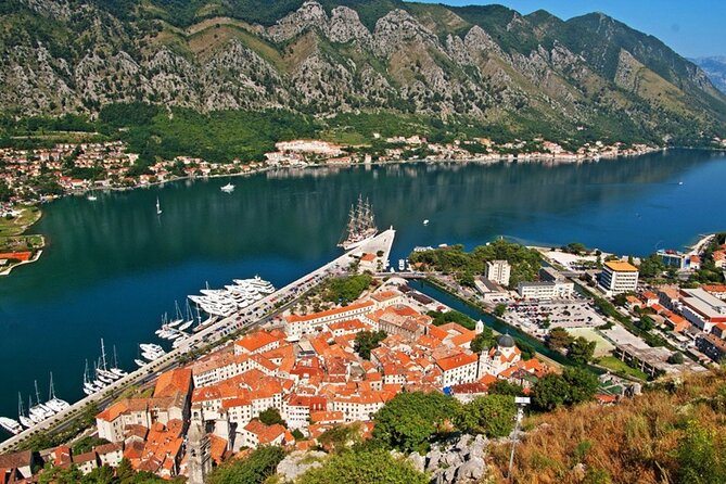 The Pearls of Montenegro - Private Tour from Dubrovnik - Border and booking details to settle before departure