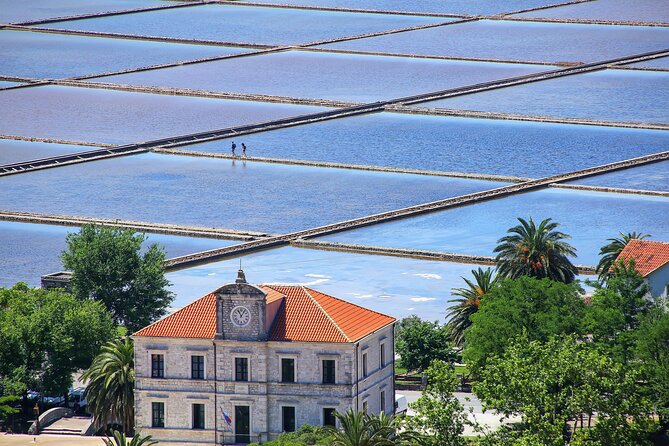Transfer Dubrovnik to Split with Sightseeing in Ston Town - Leaving Dubrovnik with your luggage safely in the car