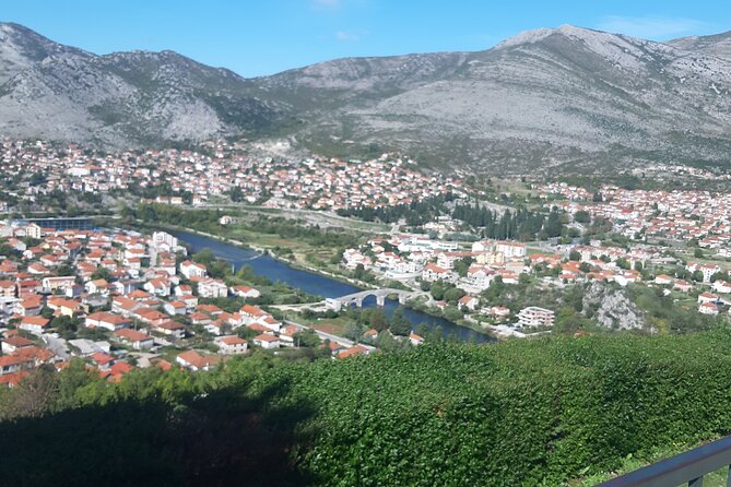Trebinje Gastro Tour From Dubrovnik - Guides, group size, and the style of the day