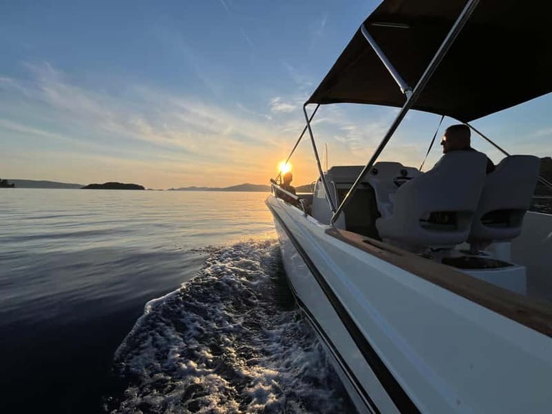 Trogir: Blue Lagoon and 3 Islands Speedboat Tour - What the speedboat setup means for you