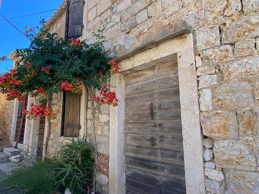 Trogir: Blue Lagoon, Maslinica, and Solinska Bay Boat Tour - Key points at a glance