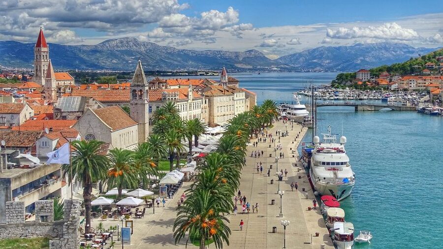 Trogir: Old Town Guided Walking Tour - Why Trogir rewards a walking tour