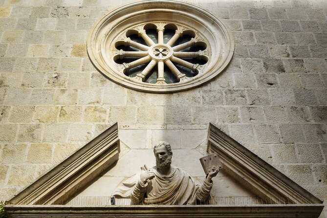 Trogir Old Town Walking Tour - Meeting under the blue umbrella at the North Gate