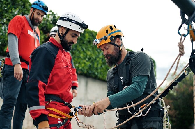 TUNNEL ABSEILING PLUS tour the underground - The final darkness challenge and return