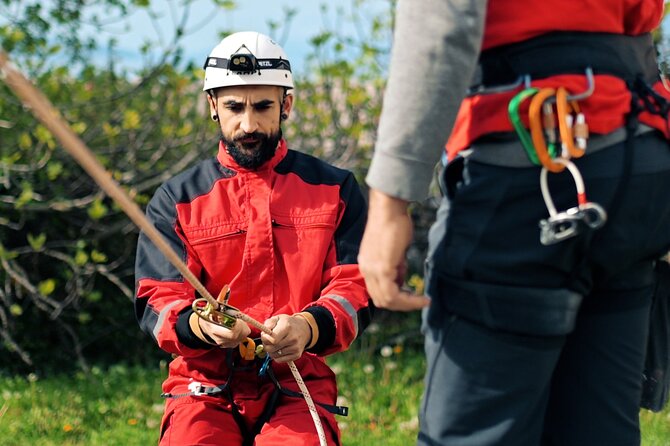 TUNNEL ABSEILING PLUS tour the underground - Guides, group size, and the level of support