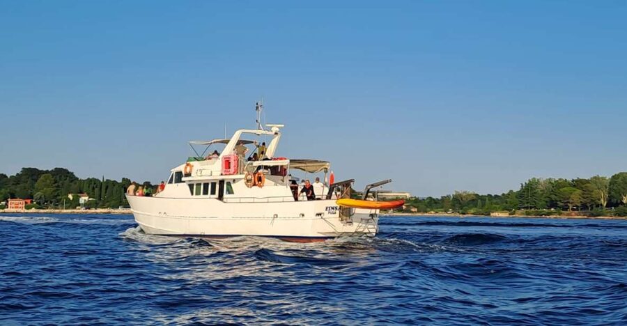 Umag: Sunset Cruise with Dolphin Spotting - Starting from central Umag
