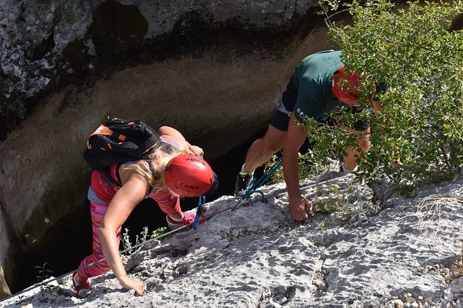 Via Ferrata tour - Čikola Canyon - Following the 5-kilometer circular via ferrata