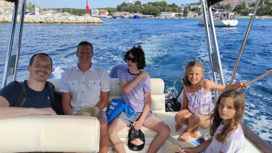 Vrsar: Dolphin-Watching Sunset Adventure with Speedboat - Wildlife ethics and the one serious caution