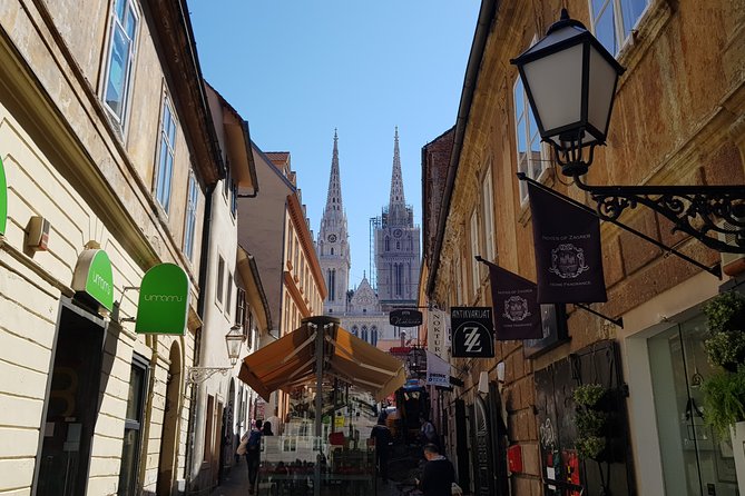 Walking tour of Zagreb - The funicular question before March 2026