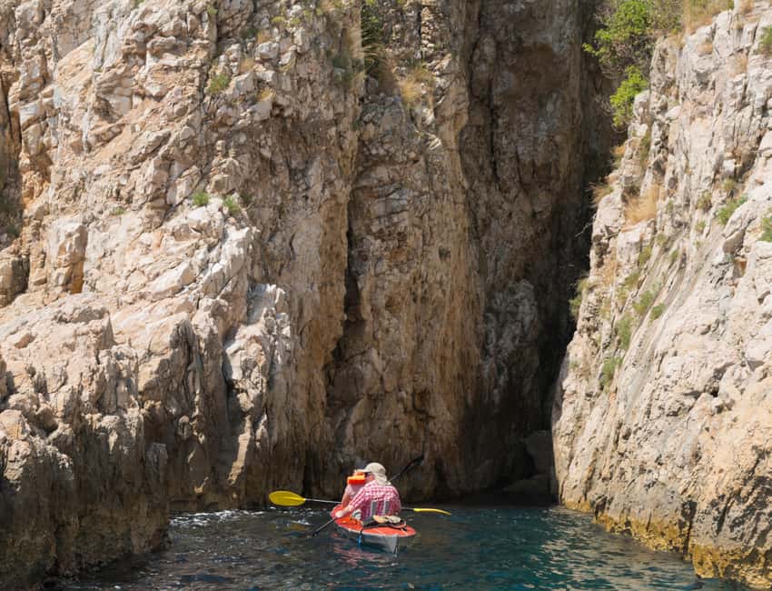 Water activity, kayak tours with a guide, cliff jumping - Practical Tips for a Better Day