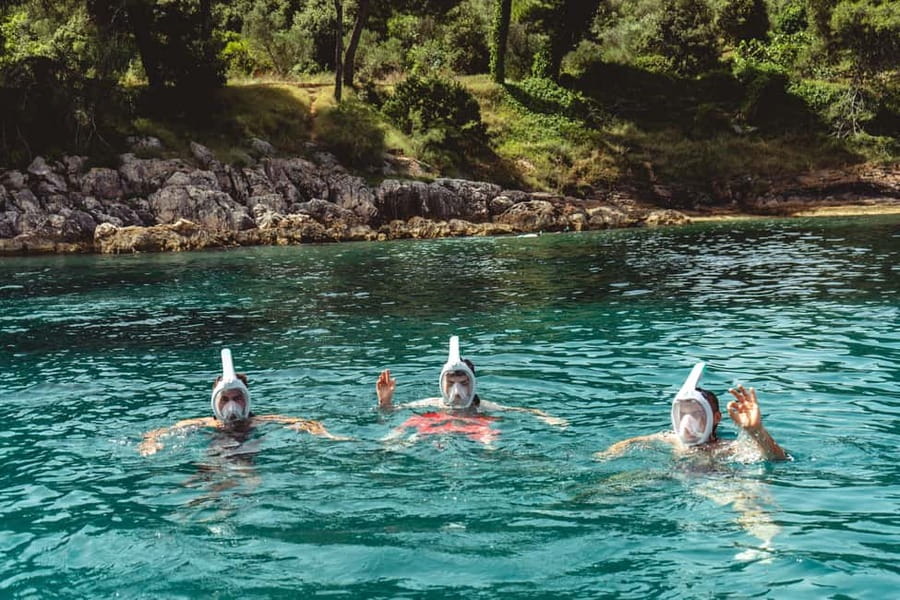Zadar: 3 Islands Luxury Boat Tour with Aperol Spritz - Leaving Zadar through Foša Harbor