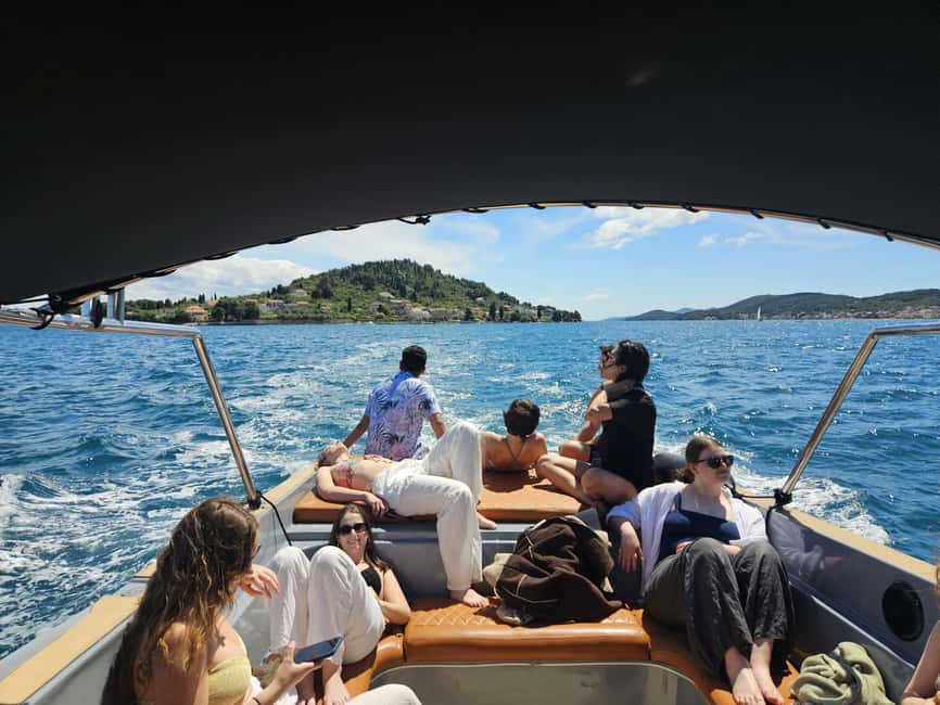 Zadar: 3 Islands Luxury Boat Tour with Aperol Spritz - What the small boat changes