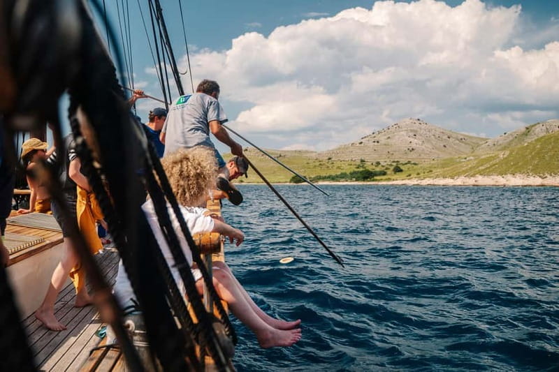 Zadar: Boat Tour with Unlimited Wine & 3 Stops - The cruise between stops