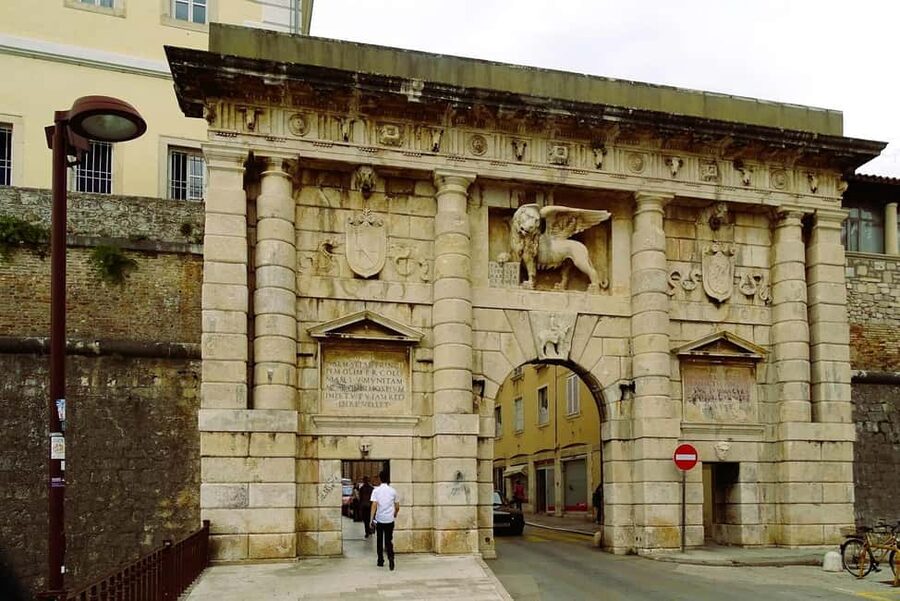 Zadar City Tour 120min Walk - Cathedral of Saint Anastasia and the Forum