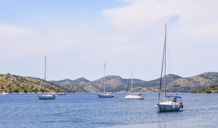 Zadar: Full-Day Sailing Trip to Kornati - Telašćica Nature Park, Lake Mir, and the cliffs