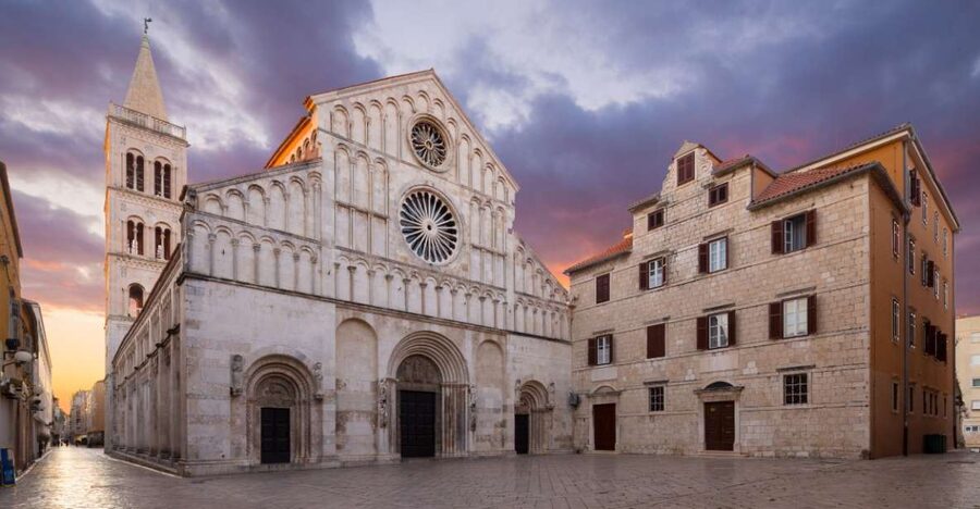 Zadar: Guided Old Town History Walking Tour - Walking Kalelarga, Zadar’s famous street