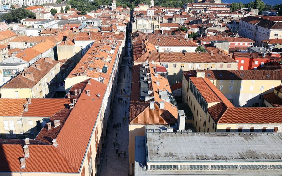 Zadar: Guided Old Town History Walking Tour - Ending near the Sea Organ