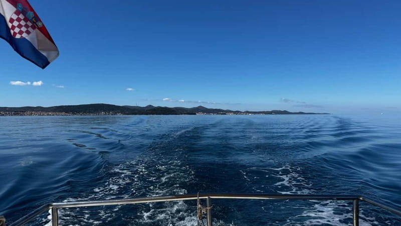 Zadar: Half-day trip wooden boat with drinks - ALL INCLUSIVE - Otrić Cove and the value of a short stop