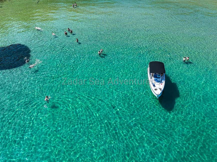 Zadar: Island Hopping Speedboat Adventure with Aperol Spritz - The second 15-minute ride and island village time