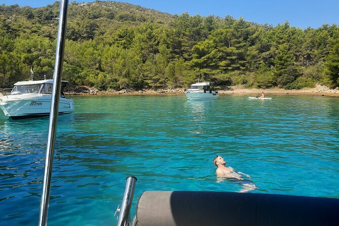 Zadar: Island Luxury Speedboat Tour with Snorkeling - What the boat ride and guiding are really like