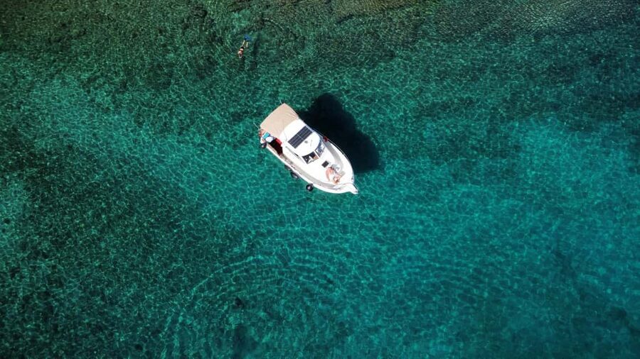 Zadar: Islands & Lagoons Tour with Drinks and ECO fruits... - The boat ride and the small-group feel