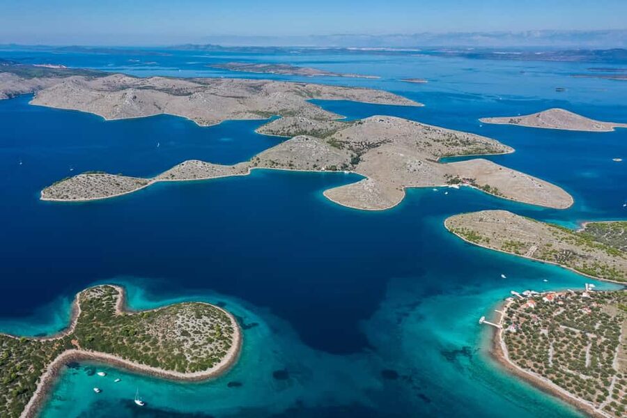 Zadar: Kornati and Telašćica Cruise with Ticket Included - Swimming in Lake Mir