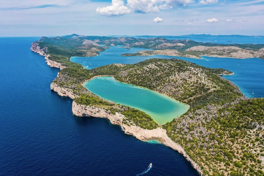 Zadar: Kornati and Telašćica Full-Day Boat Trip with Lunch - Telašćica Bay and the cliffs of Dugi Otok