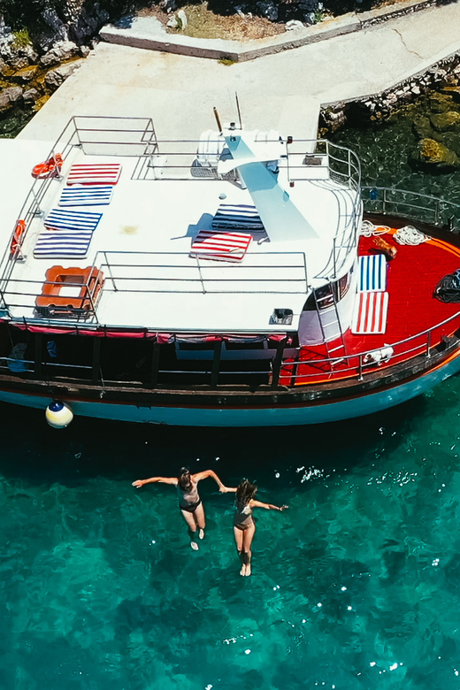 Zadar: Kornati Boat Trip with Lunch and Swim Stops - Sailing on to the Kornati islands