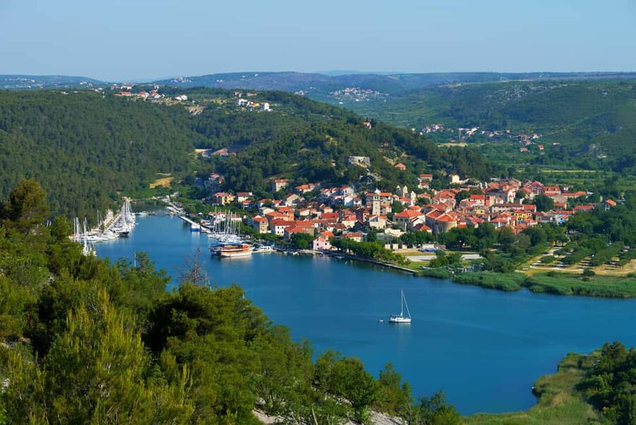 Zadar: Krka falls, olive mill, lunch, oil & wine tasting - Boat ride to Skradinski Buk