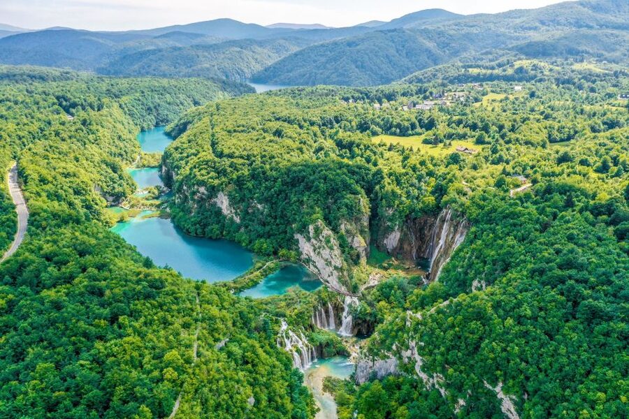 Zadar: Plitvice Lakes Full-Day Guided Tour with a Boat Ride - Who should book this day trip?