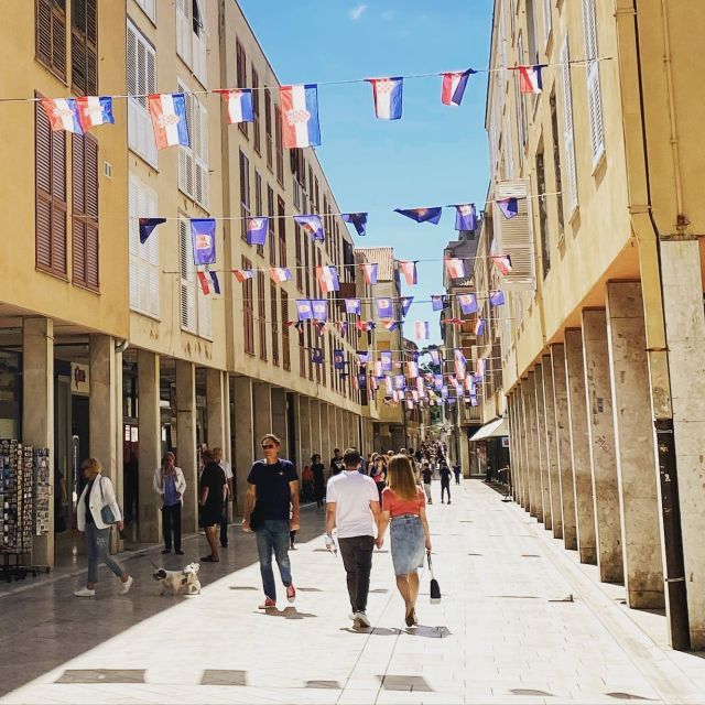 Zadar: Private Walking Tour Through 3,000 Years of History - Venetian Walls, Fosa Harbor, and the Land Gate