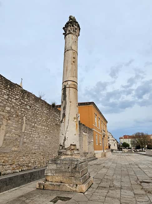 Zadar: Private walking tour through history and modern time - Starting at the Roman Forum in Zadar