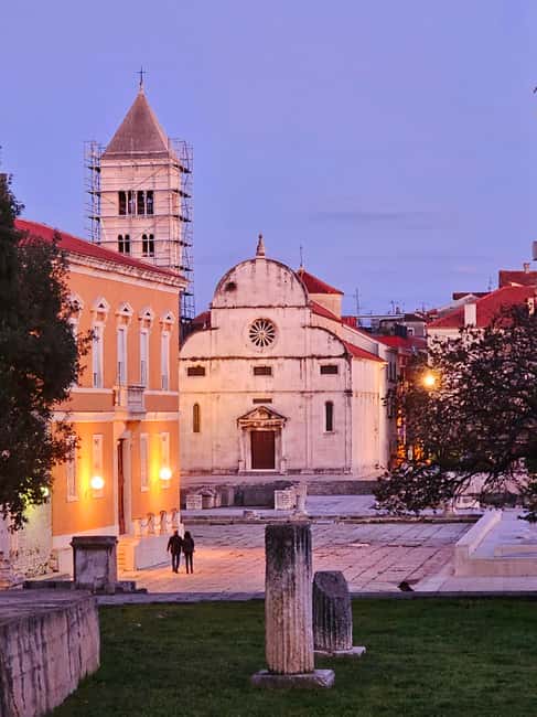 Zadar: Private walking tour through history and modern time - Saint Anastasia Cathedral and Zadar’s religious center