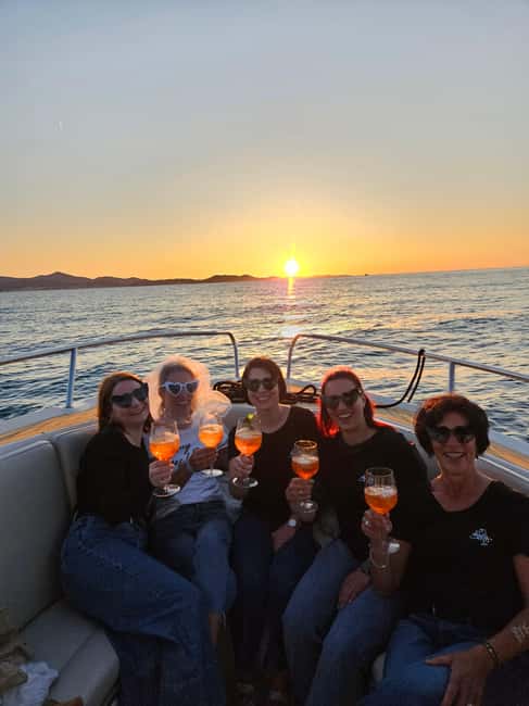 Zadar: Sunset Boat Tour with Aperol Spritz - The 15-minute sunset stop