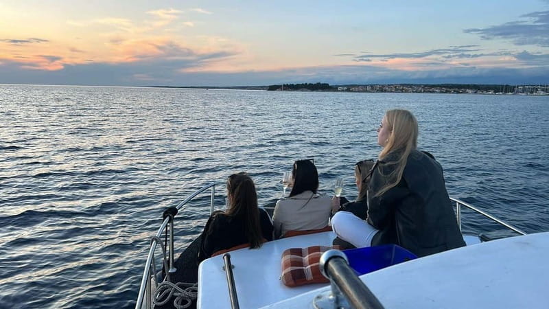 Zadar: Sunset boat tour with champagne - What the skipper adds to the experience